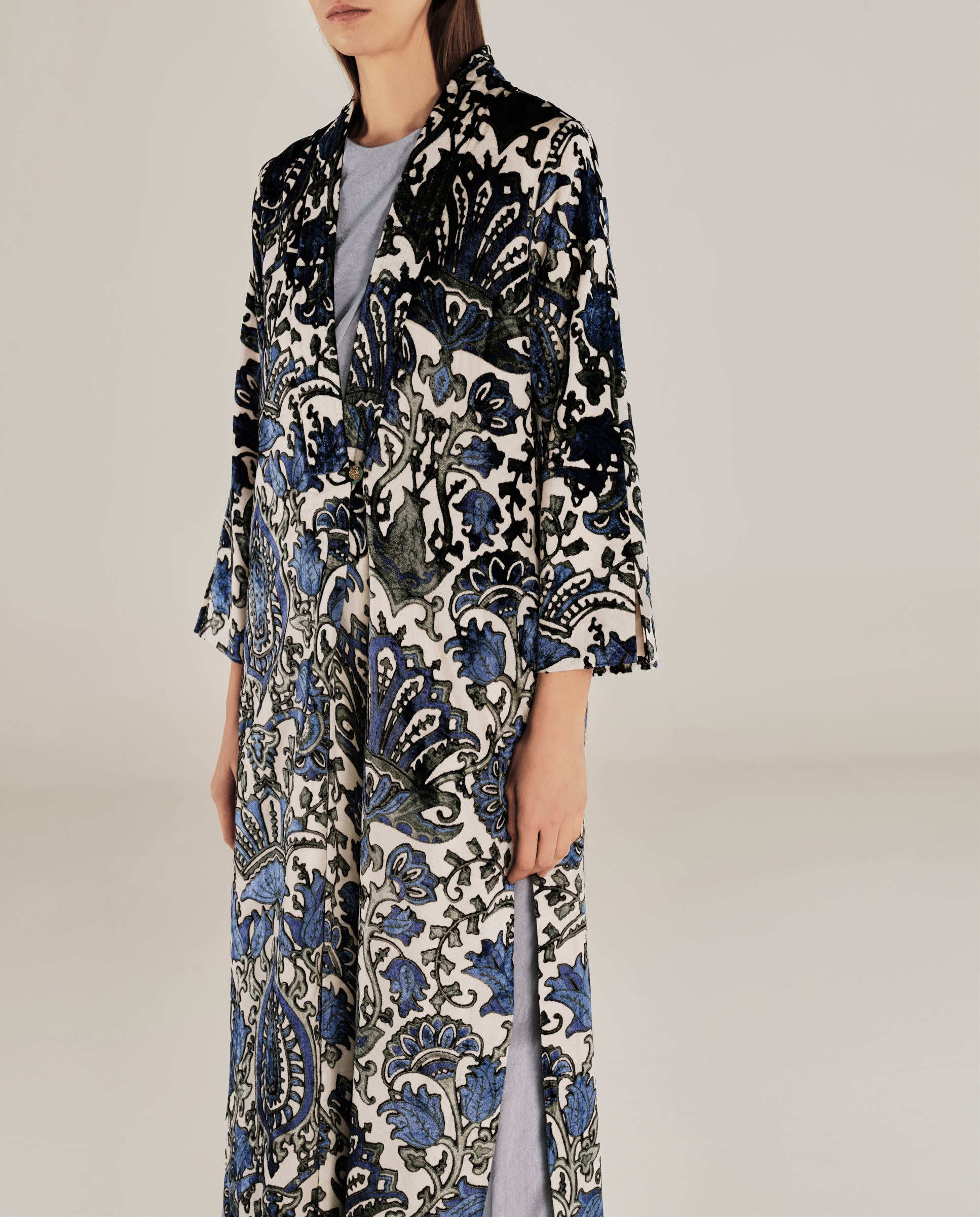 CIANITA | Kimono con Detalle de Terciopelo Azul