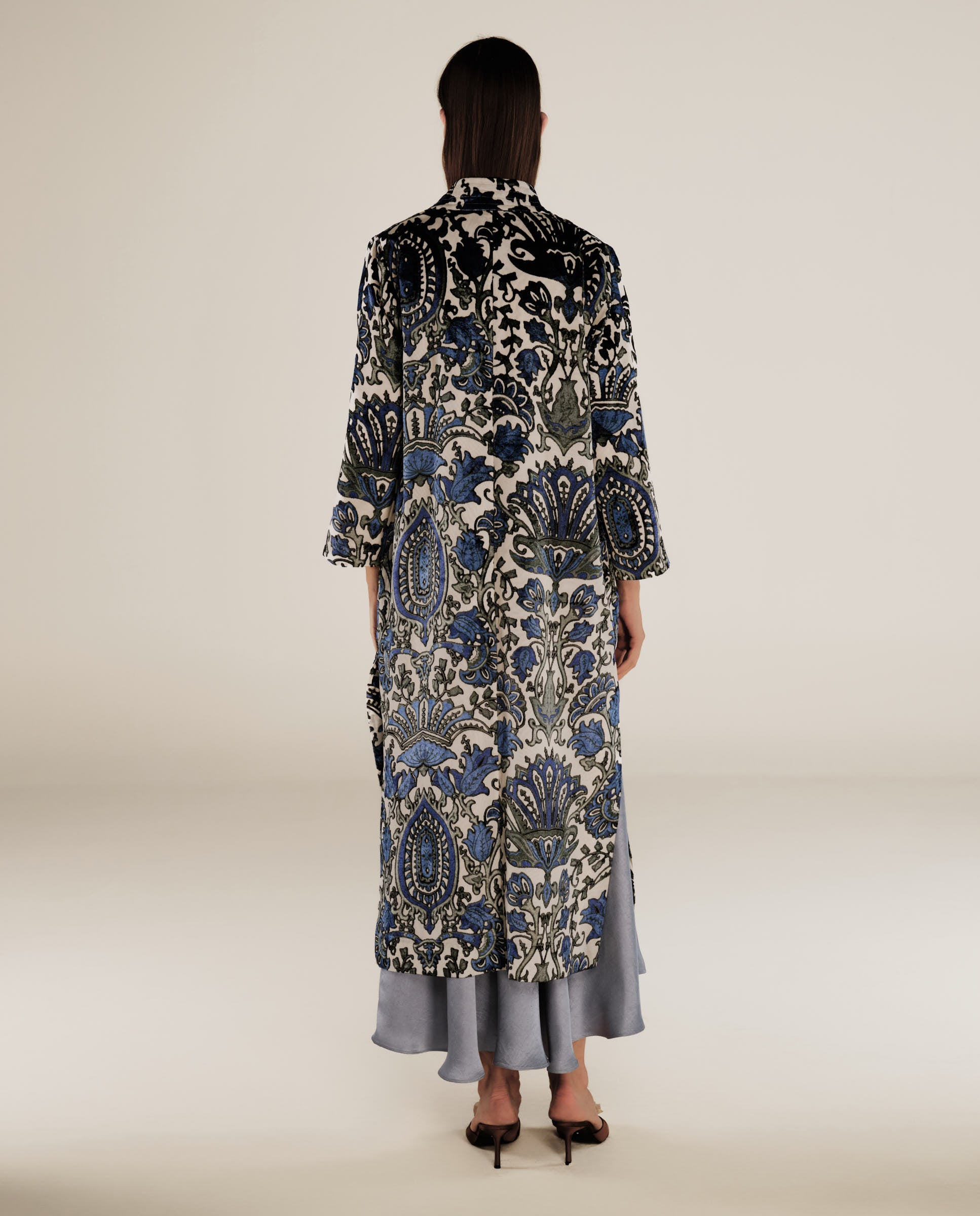 CIANITA | Kimono con Detalle de Terciopelo Azul