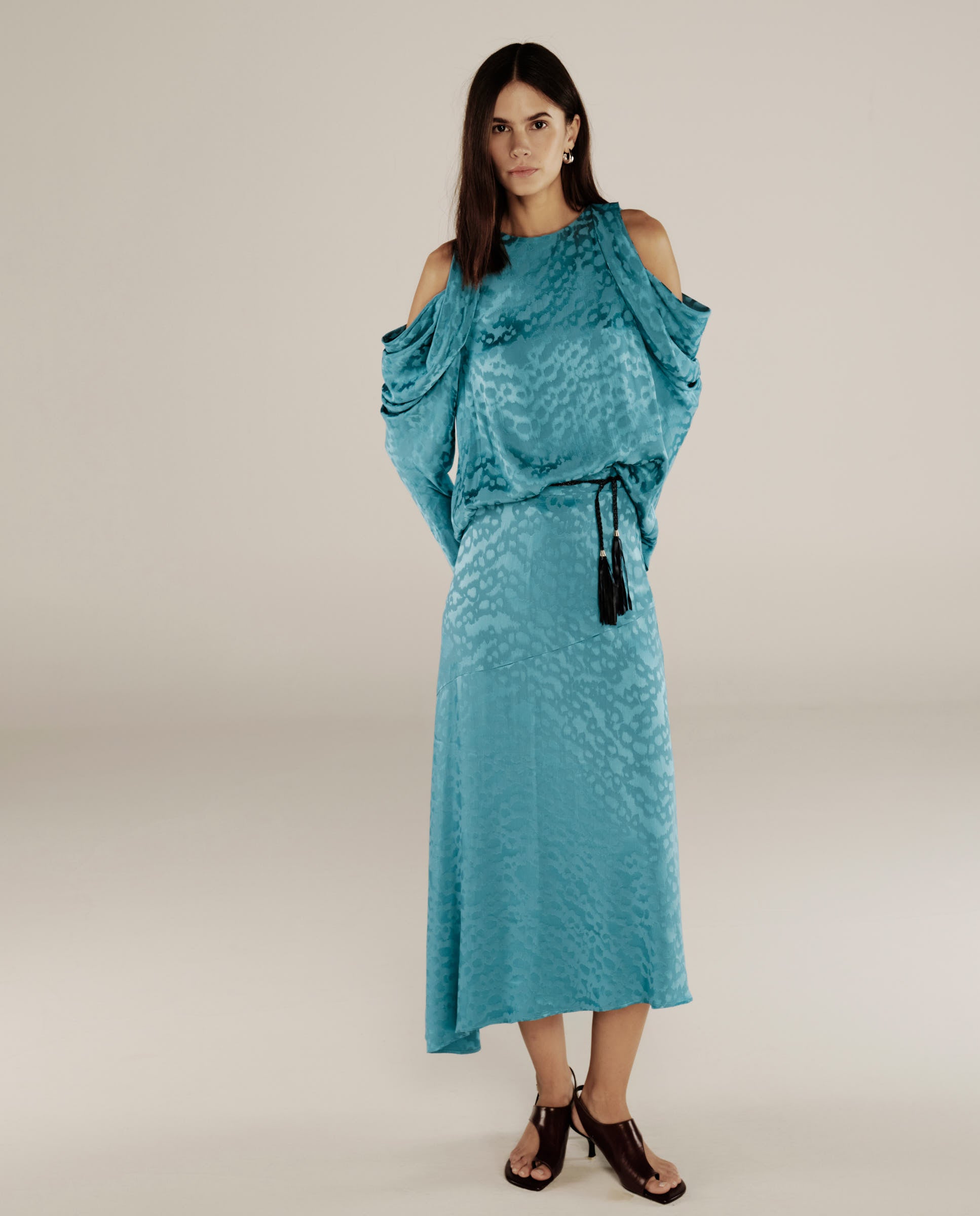 BHAKTI | Falda Asimétrica de Jacquard Azul Turquesa