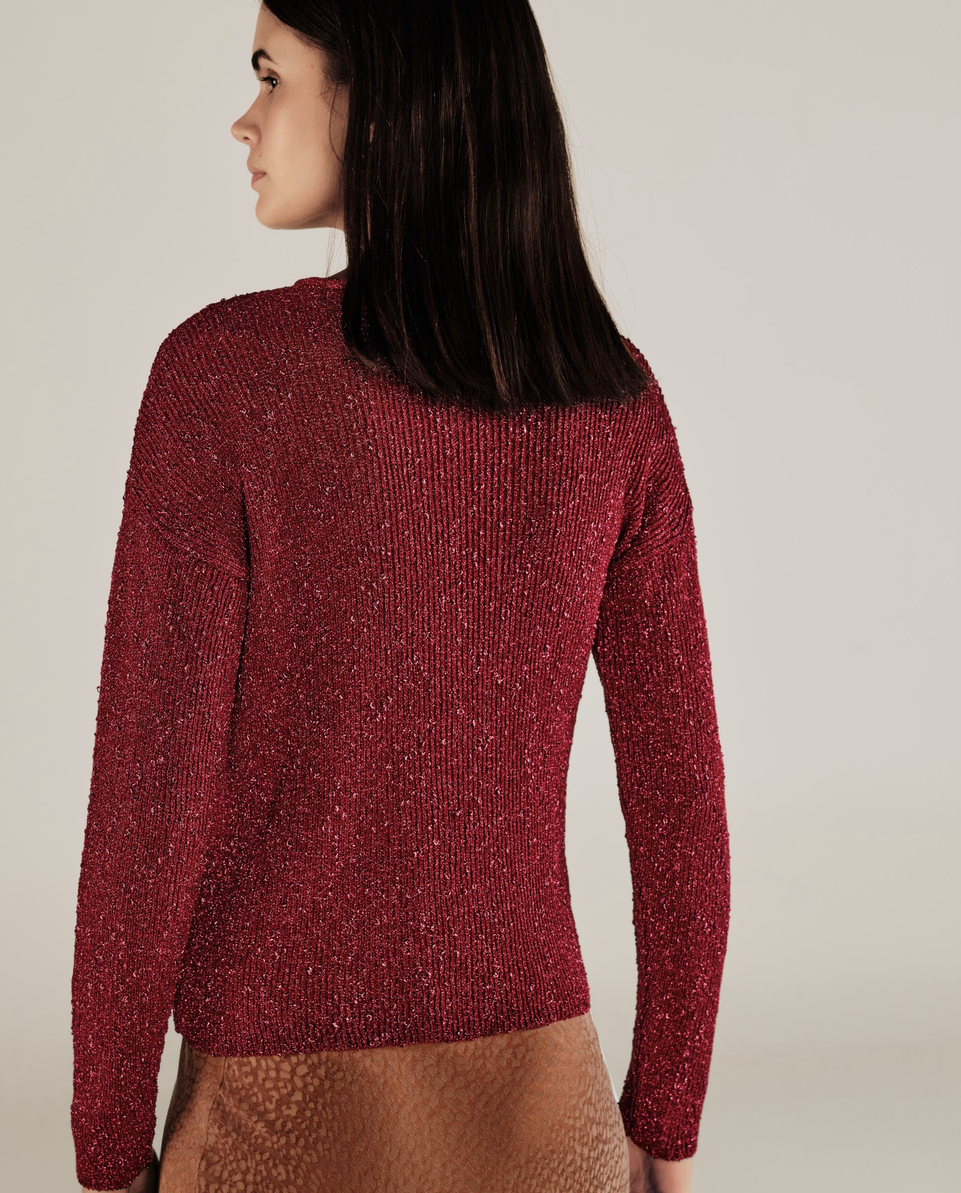 CLIVIA | Jersey con Botones Brillante en Rojo Fresa