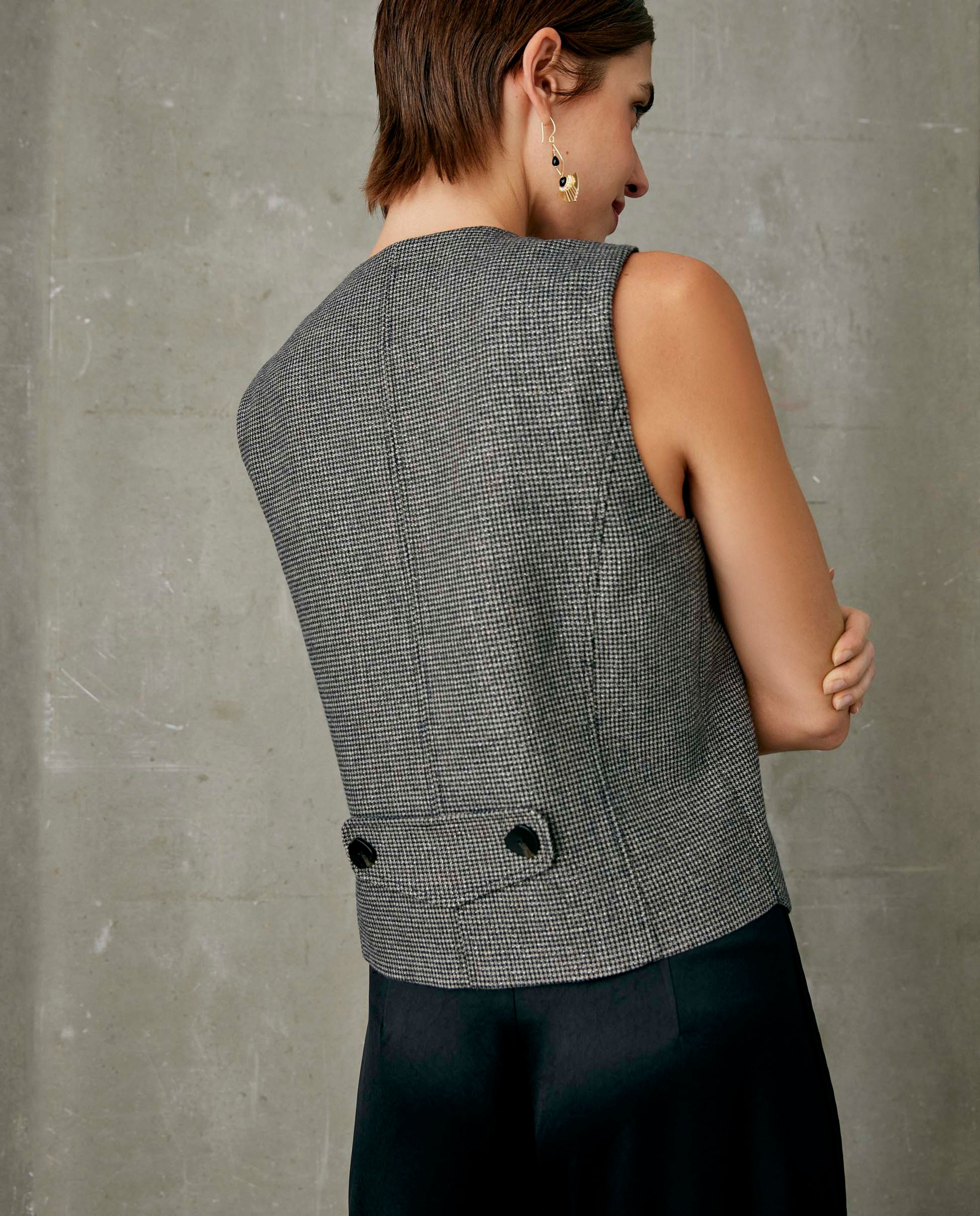 FW23 P VES 1917 669-200
